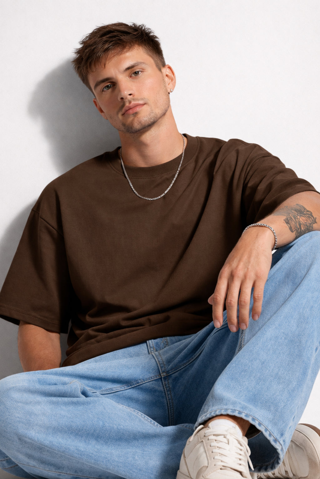 BROWN BASIC T-SHIRT