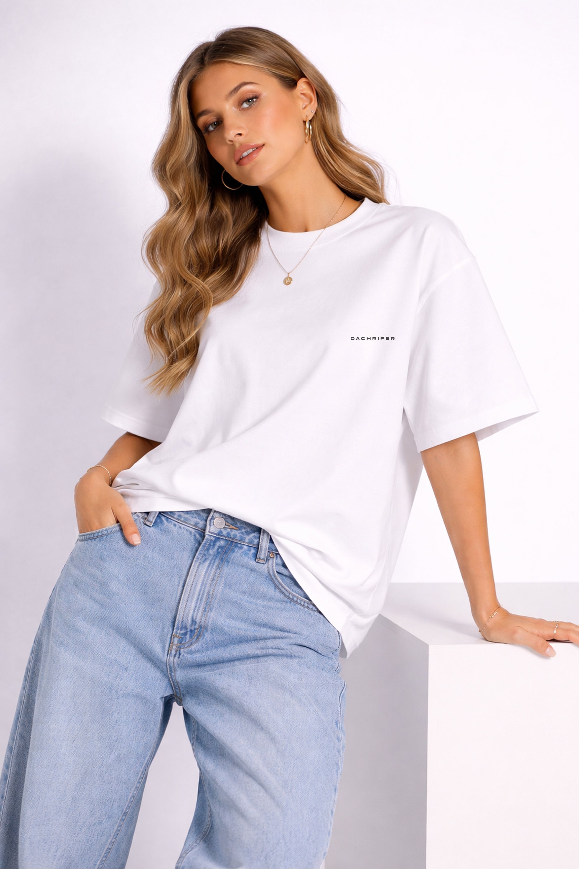 WHITE BASIC T-SHIRT